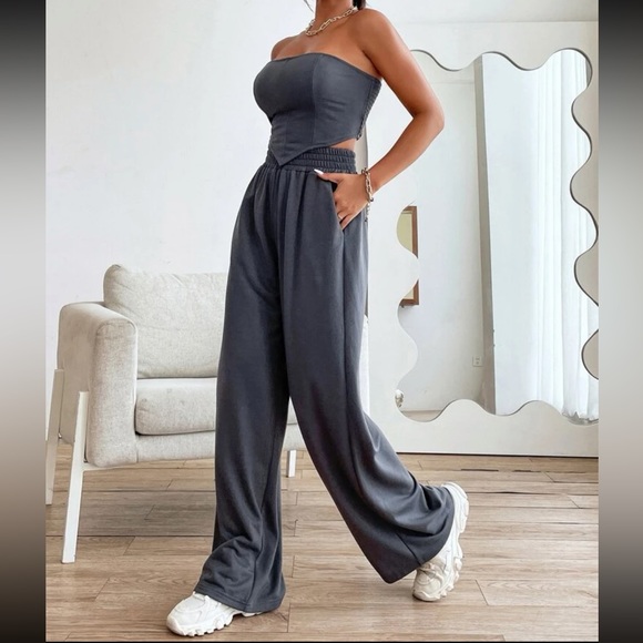 Two piece lounge set - Picture 3 of 3